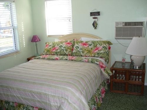 Knolls Court Motel Matlacha Екстер'єр фото